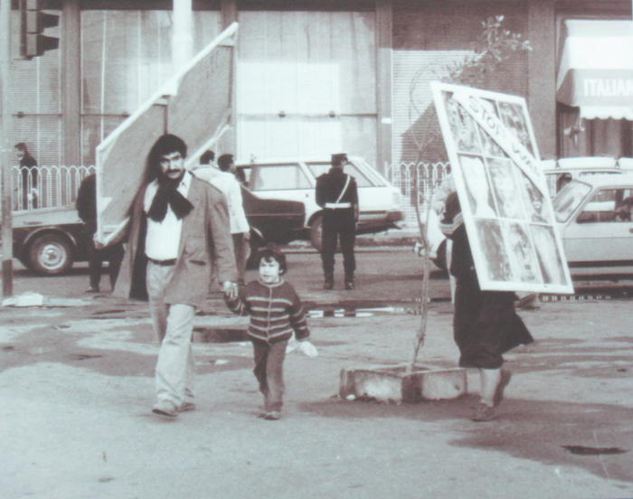 Mohamed Abla performing in the streets of Cairo in 1991