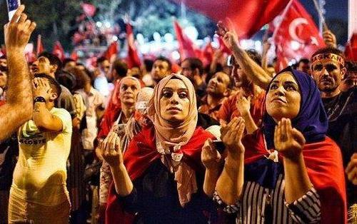Nacht des Putsch-Versuchs, Taksim- Istanbul, 17.07.2016