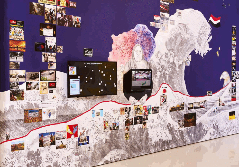 Lara Baladi: Be Realistic, Ask for the Impossible, 2017, Detail. Multimediainstallation, bestehend aus LED-Laufschrift, drei Videoinstallationen und Wandgemälden in Collaboration mit Salma Elbalouty